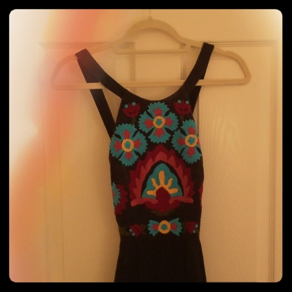 Dress - Picture 2 of 8